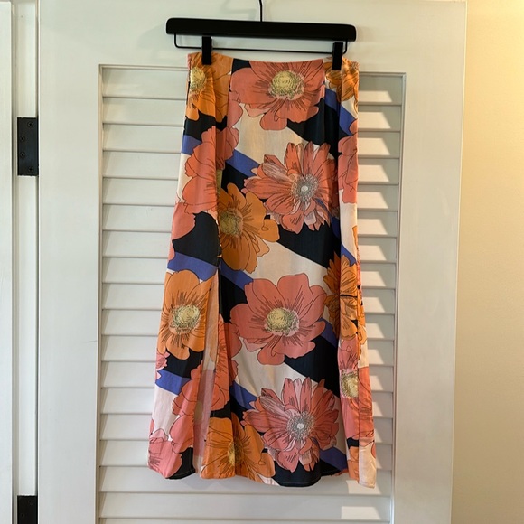 O'Neill Dresses & Skirts - Oneill midi length floral design half slit skirt